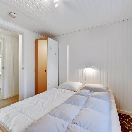 בית נופש Tholf - 100m To The Inlet In Western Jutland By Interhome *